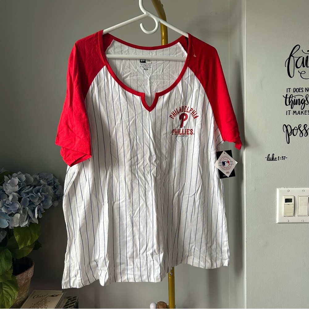 New Era women’s Phillies pinstripes jersey with short sleeves Raglan tops size 1